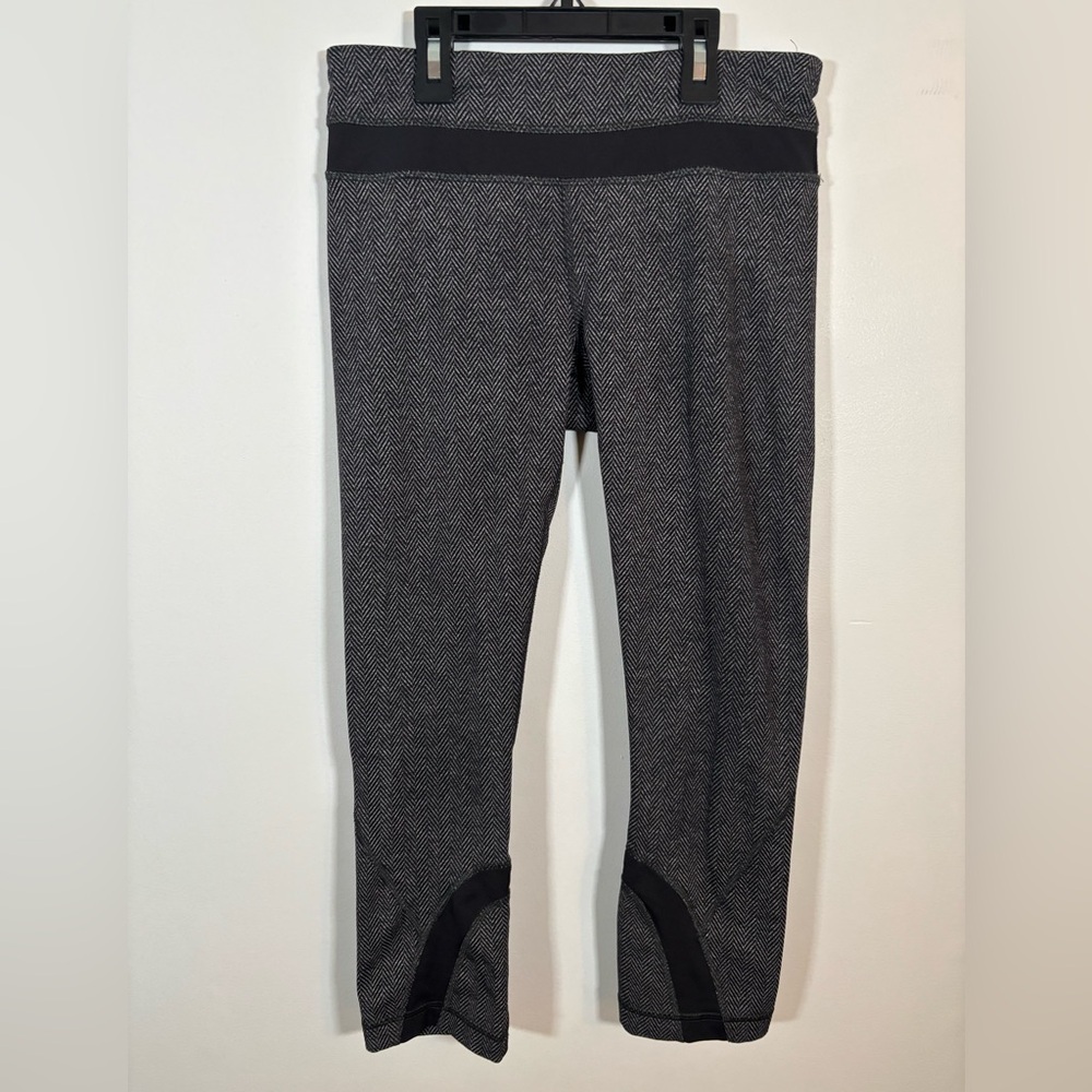 Lululemon Wunder Under Crop Leggings Womens Size 6 Black White Herringbone Print